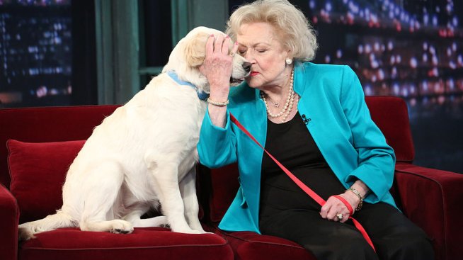 Как Бети Уайт помогнала за спасяването на животни след урагана Катрина?