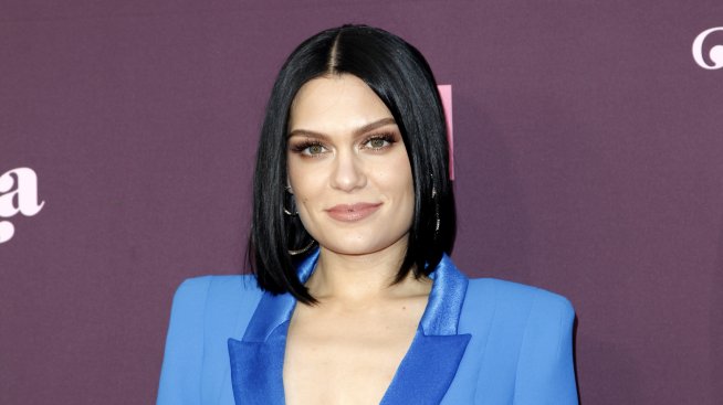 Рак на гърдата – Операцията на Джеси Джей е отложена, певицата отложи и турнето си