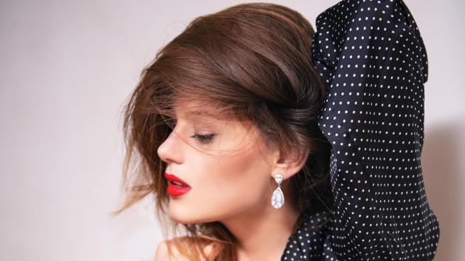 Липса на сън, стрес - как се отразяват на косата? 