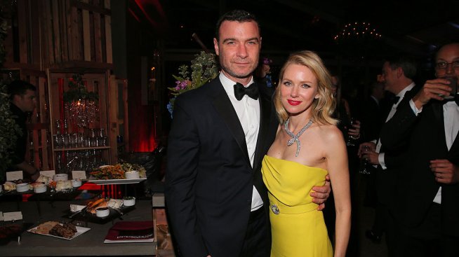 Лив Шрайбър и Наоми Уотс се събраха в името на сина си