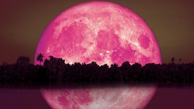 Според зодията: Какво ще ви донесе Ягодовата луна? 