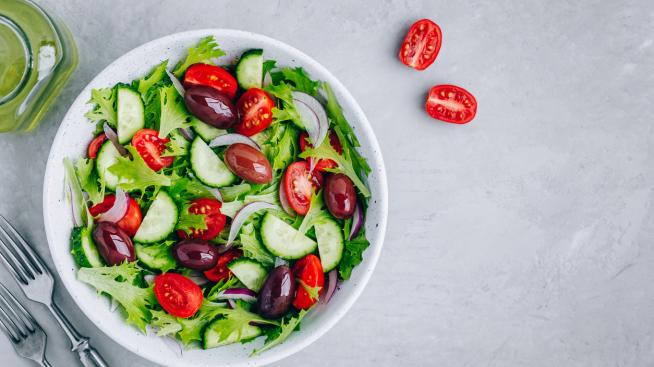 Зеленолистни или зелени зеленчуци е по-добре да ядете