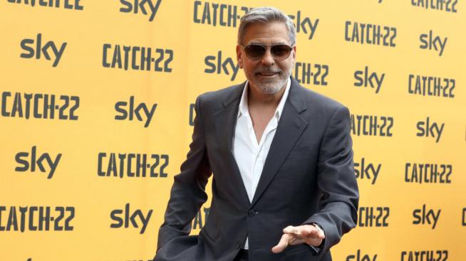 Джордж Клуни дари 500 хиляди долара от името на Доналд Тръмп