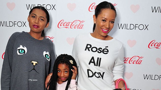 Дъщерята на Мел Би и Еди Мърфи живее като транссексуален мъж – това пък ги сплоти