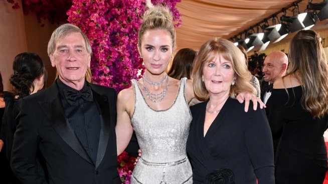 Емили Блънт подари незабравимо изживяване на баща си за рождения му ден