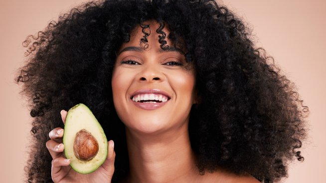 Здраве и красота – Най-добрите домашни маски за коса, които да опитате през новия сезон