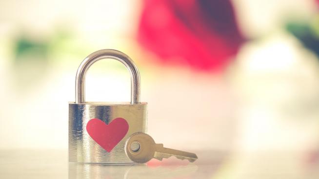 4 зодии, които лесно се влюбват 