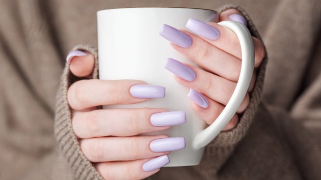 Пролетен маникюр – пастелните нокти са тенденцията на сезона