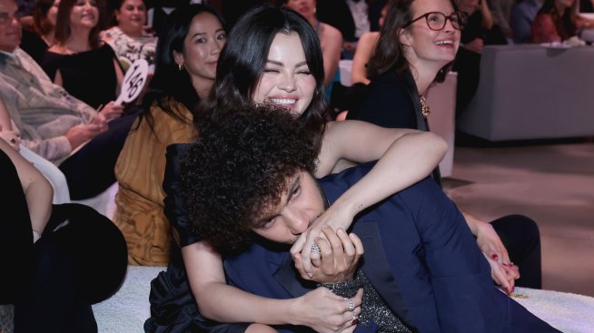 Селена Гомес и Бени Бланко са сгодени