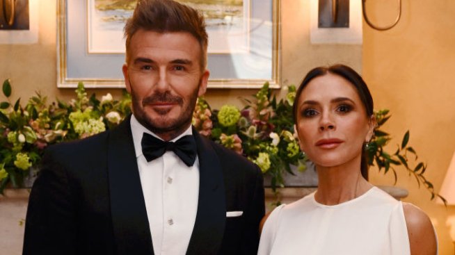 Виктория Бекъм показа с какъв тоалет за Свети Валентин ще зарадва г-н Бекъм