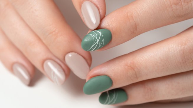 Земни тонове по ноктите – новата мания за лятото