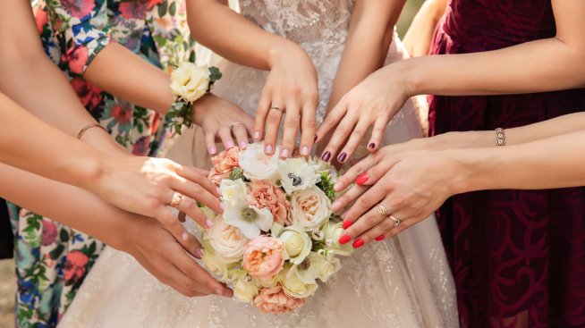 Сватбен маникюр –  елегантни и лесни идеи