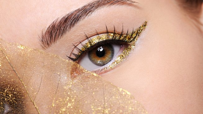 Златен грим – задължителен за 2023 година