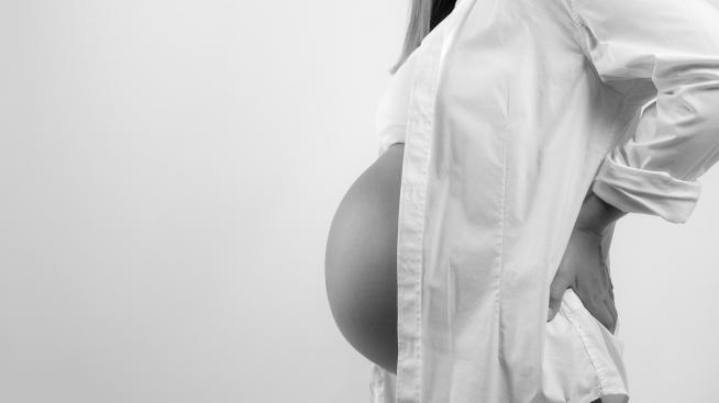 Бременната Ася Капчикова с нова фотосесия