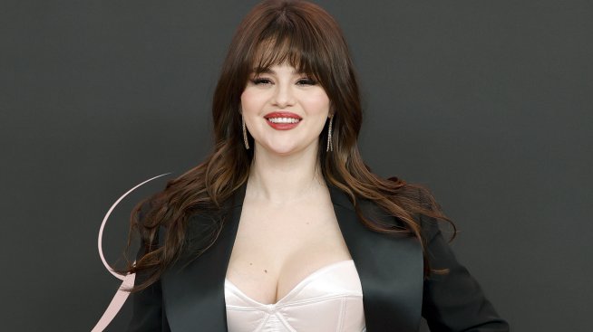 Селена Гомес заприлича на истинска парижанка