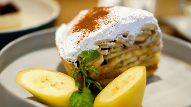 Как да приготвите: Торта с козунак и бисквити 