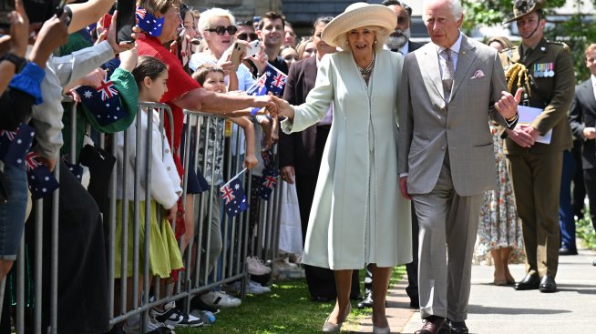 Крал Чарлз и кралица Камила бяха топло посрещнати в Сидни