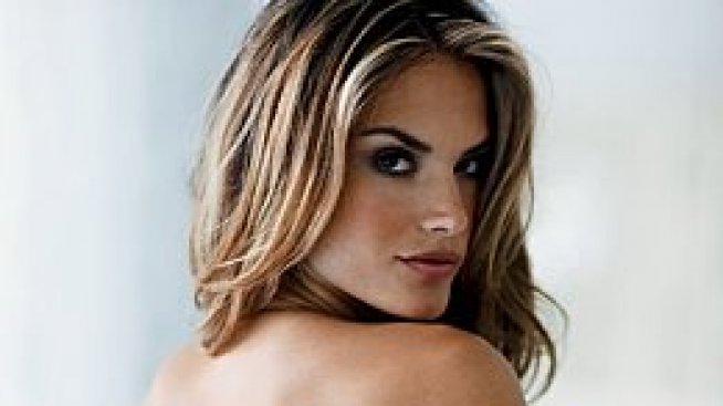 Модна полиция: Без бельо на показ