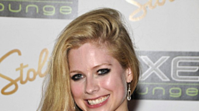 Очарование и разочарование на деня: Пънк и кич от Аврил Лавин