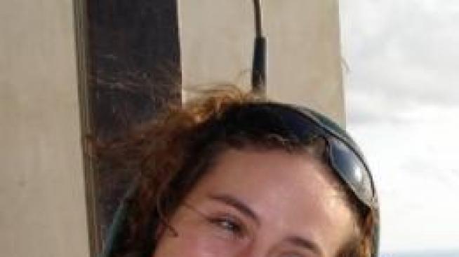 Зад всяка голяма звезда стои по една... Анелия