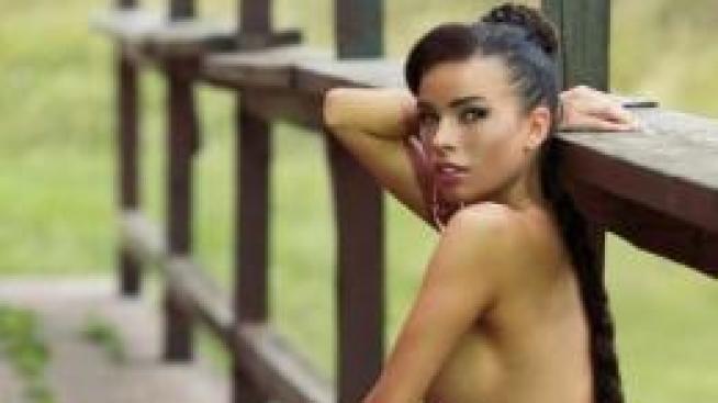 Аксиния е работещо момиче