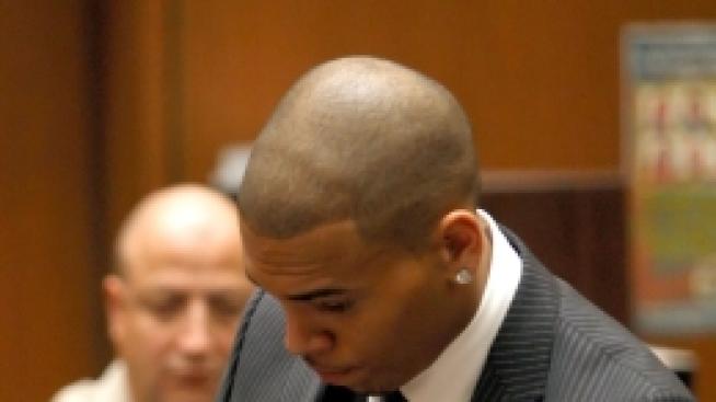 Осъдиха го, той тръгва на турне