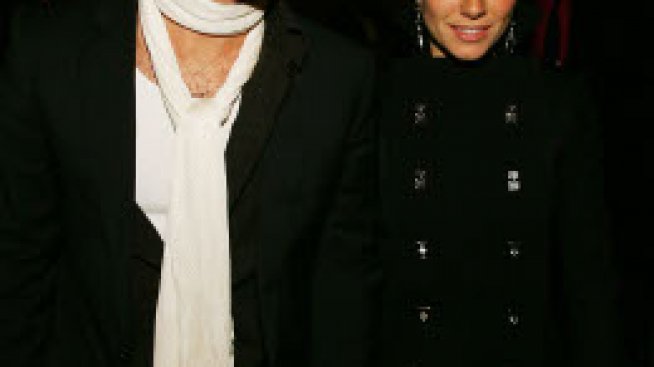 И Джуд Лоу се предаде на семейния уют