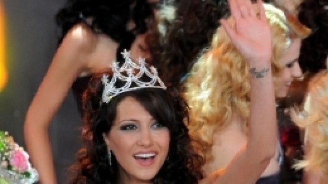 Мис България 2010 - Ромина Андонова. Ето я