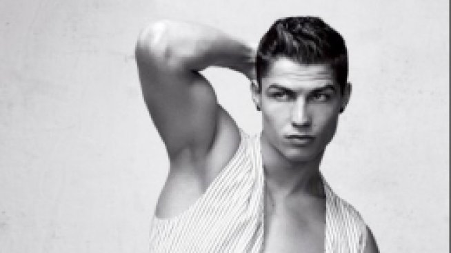 Роналдо ще се жени до Коледа. За рускиня!