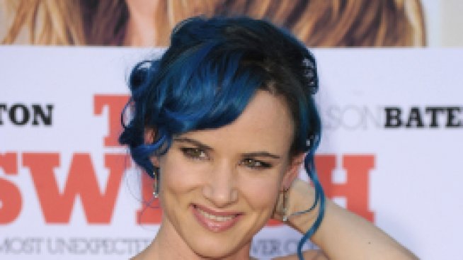 Джулиет Луис със синя коса. Чар или бедствие?