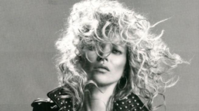 Кейт Мос и кожата...