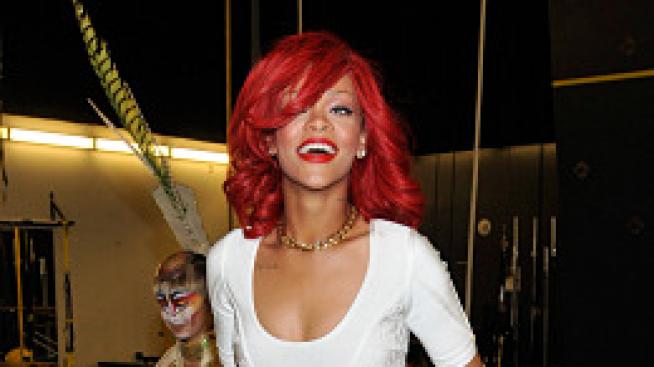 Огън в косите, като Риана