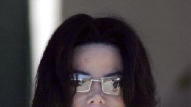 Братята на Майкъл Джексън пускат на пазара линия облекла