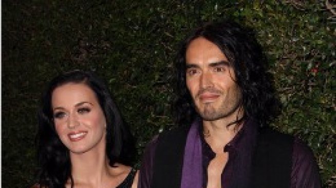 Ръсел избира дрехите на Кейти Пери