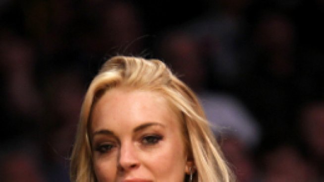 А сега Линдзи краде бижута