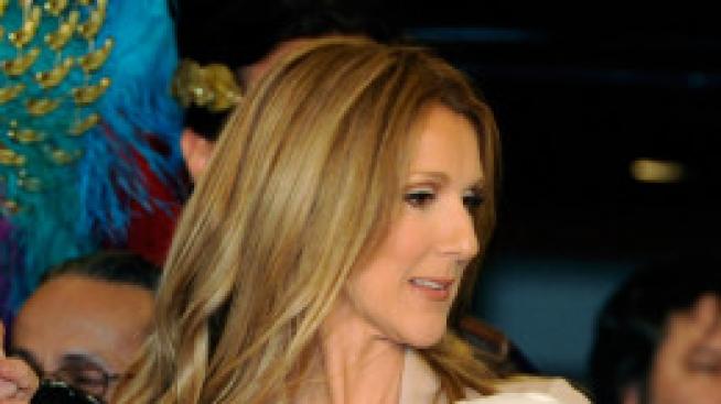 Видео: Боно в ЮАР, Селин Дион показа близнаците