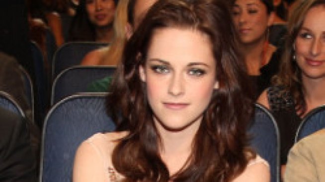 Три холивудски &quot;Снежанки&quot; ще обикалят кината