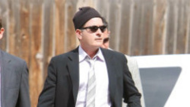 Търси се нов Чарли Харпър