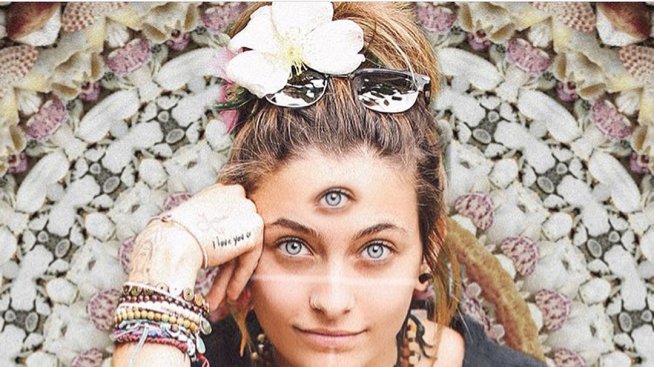 Фенове тормозят Парис Джексън