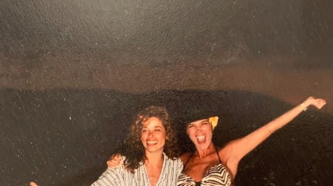 Добри гени! Мама Крис Дженър обра овациите с тяло на младини