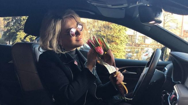 Сгоди ли се Поли Генова?