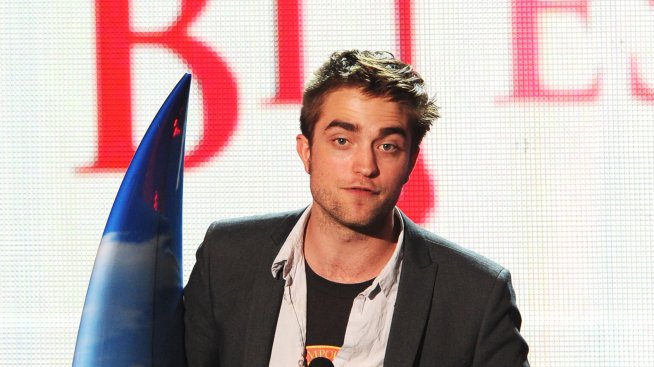 Патинстън купил медальон на Кристен за 40 000 долара