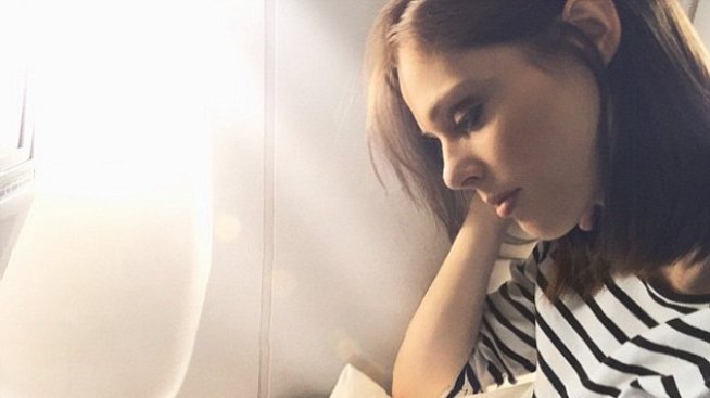 Коко Роча не се отделя от дъщеря си