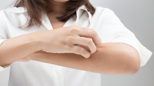 Как да се отървем от врастналите косъмчета?