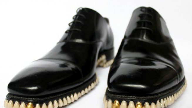 Обувки, които хапят