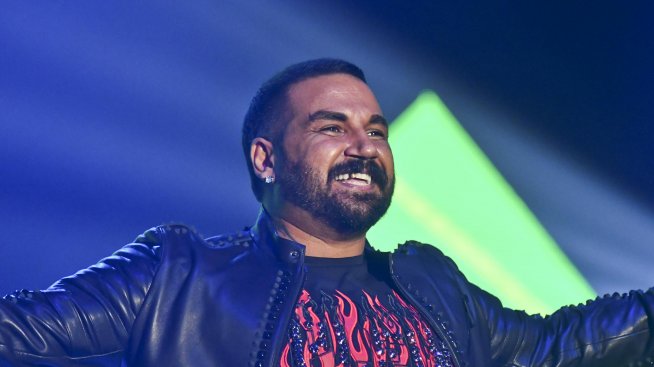 Азис ще води VIP Brother, загря с полемика за новата си песен