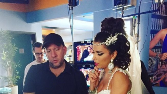 Ева Лонгория се уреди с безплатна булчинска рокля