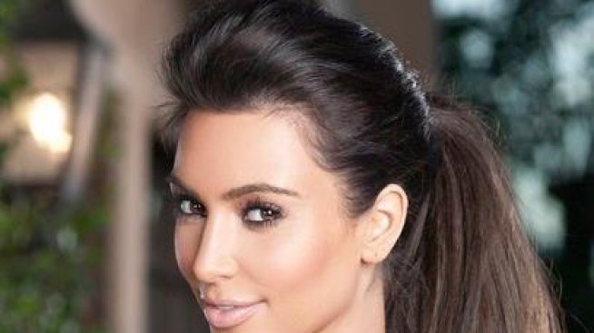 Това ли е секссимволът Ким Кардашян?