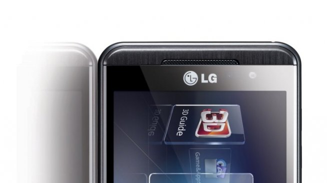 У нас се появи първият 3D телефон  с Tri-Dual архитектура