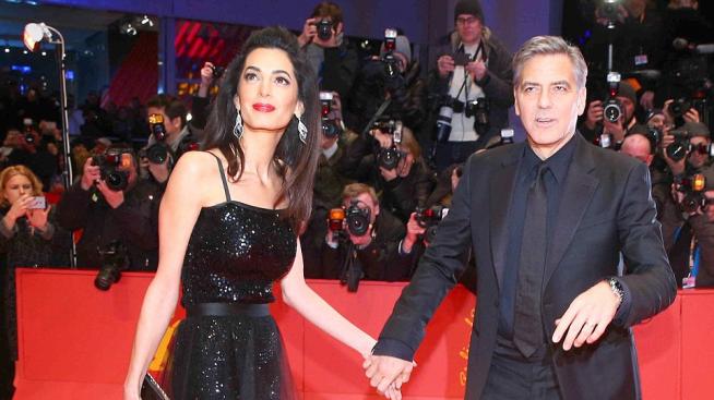 Аве, Амал! Госпожа Клуни пак засенчи съпруга си